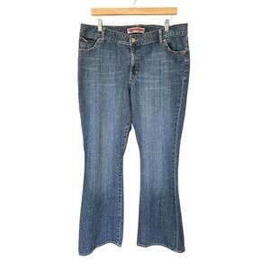 GAP Women's Denim Mid-wash Curvy Flare Jeans Size 16 Back Pockets
